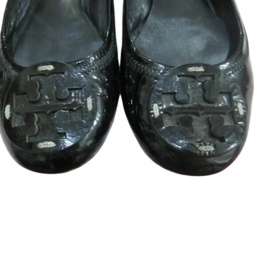 TORY BURCH Truffle Black Patent REVA Logo Embossed Driving shoes ballet flats